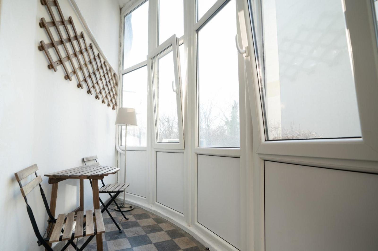 Cozy Studio Cismigiu Garden Apartment Bucharest Luaran gambar